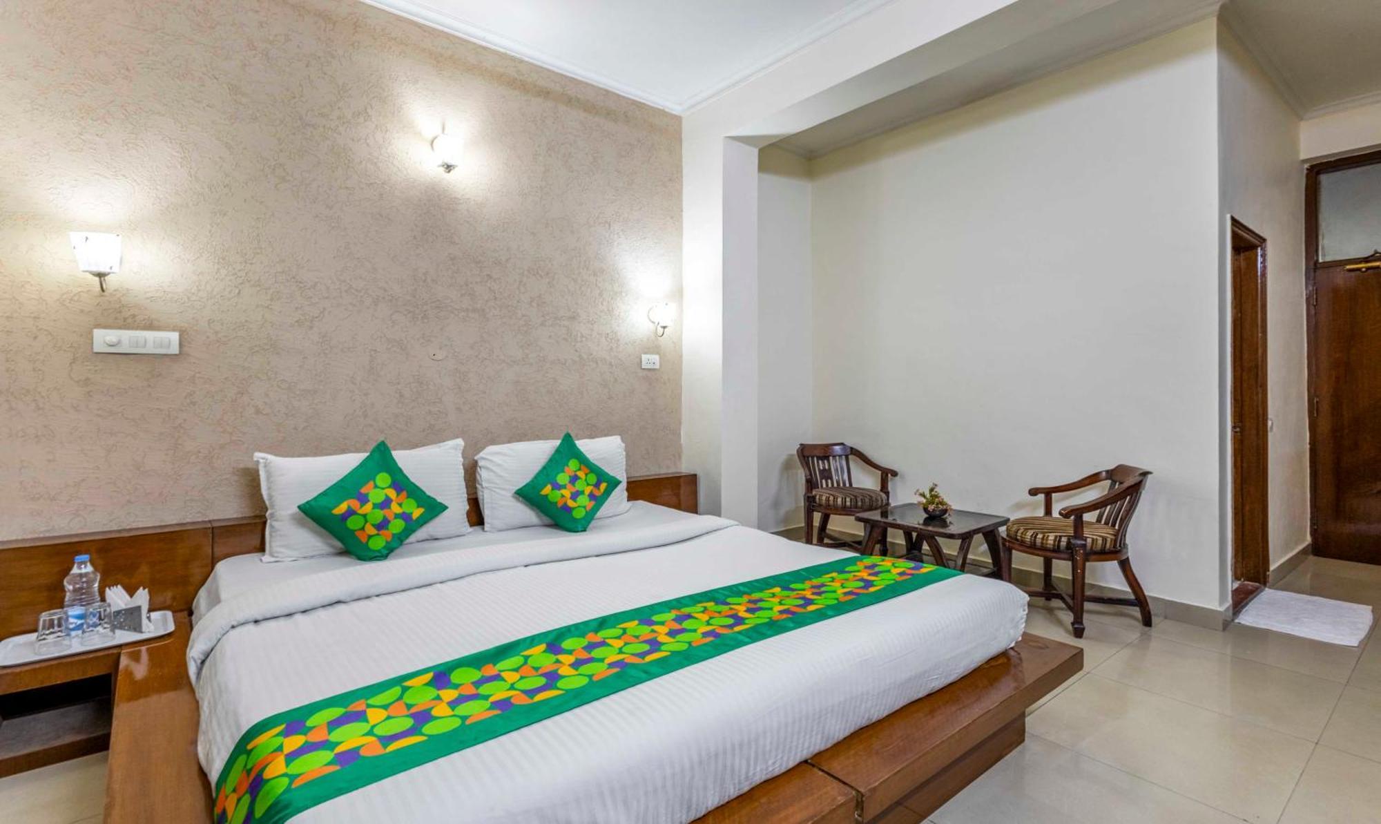 Treebo Maurice Hotel Baddi Exterior photo