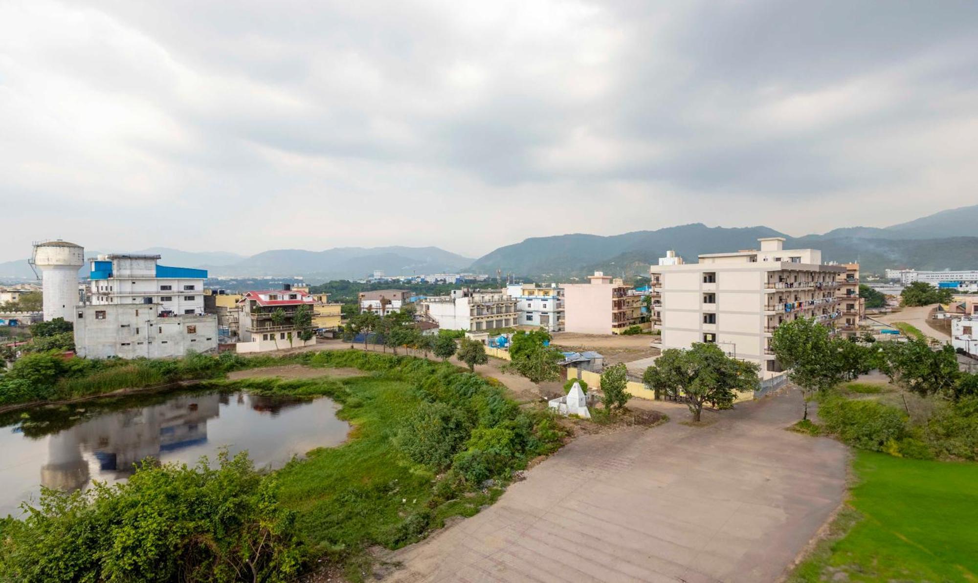 Treebo Maurice Hotel Baddi Exterior photo